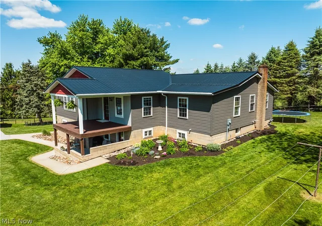 Homes for sale in Holmesville, OH | 8059 Township Road 562, Holmesville, OH 44633 | MLS# 5209481