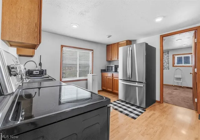 Photo 2 of Single family home for sale at 170 Vernia St, East Liverpool, OH 43920 | MLS# 5208055 | Listing updated on 2026-08-22