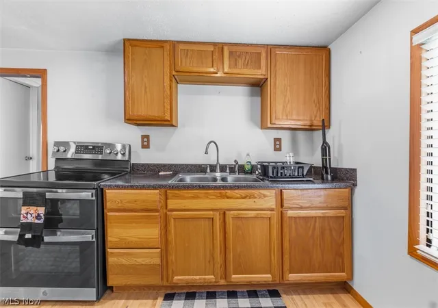 Photo 4 of Single family home for sale at 170 Vernia St, East Liverpool, OH 43920 | MLS# 5208055 | Listing updated on 2026-08-22