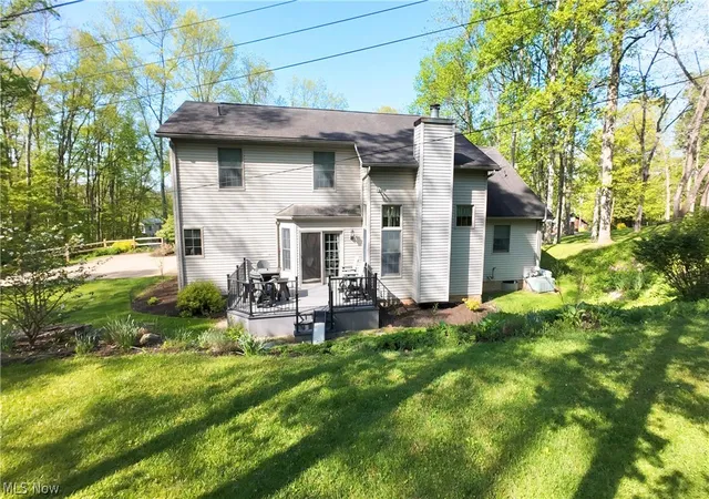 Photo 2 of Single family home for sale at 7714 Lucerne Dr, Millersburg, OH 44654 | MLS# 5208519 | Listing updated on 2026-06-23