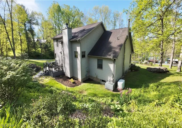 Photo 3 of Single family home for sale at 7714 Lucerne Dr, Millersburg, OH 44654 | MLS# 5208519 | Listing updated on 2026-06-23