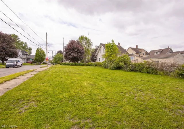 3rd image of 1151 Harpster Ave, Akron, OH 44314 | MLS# 5209541