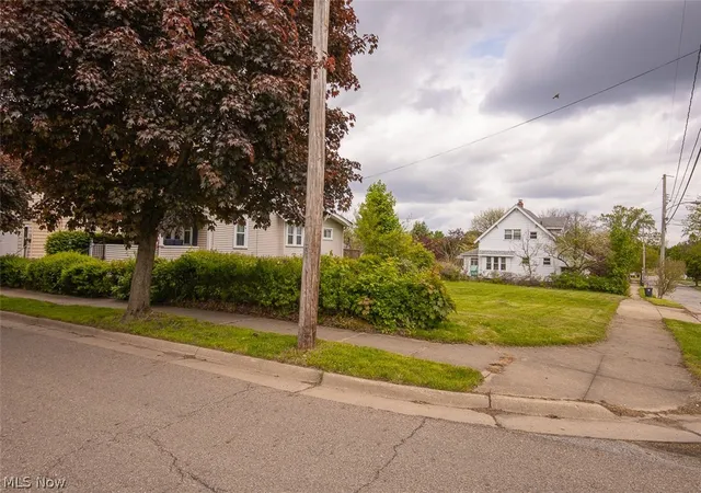 6th image of 1151 Harpster Ave, Akron, OH 44314 | MLS# 5209541