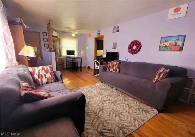 Photo 3 of Sale Pending at 3246 Quentin Dr, Youngstown, OH 44511 | MLS# 5209150 | Listing updated on 2026-08-25