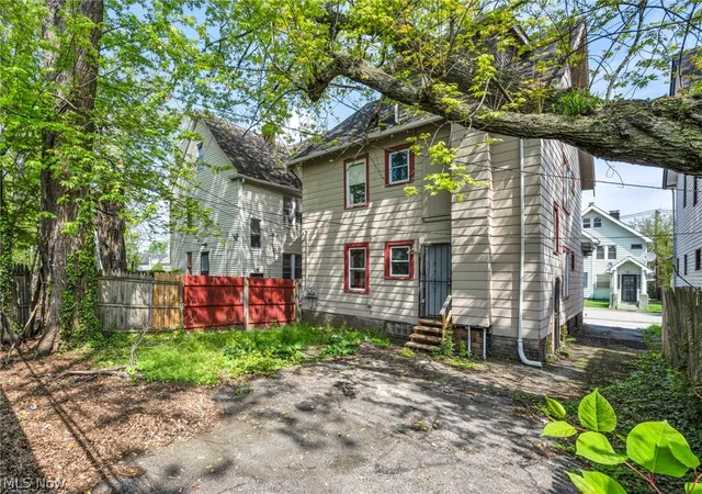 Homes for sale in Cleveland, OH | 14410 Northfield Ave, Cleveland, OH 44112 | MLS# 5209569