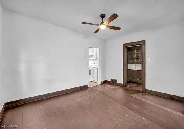 Homes for sale in Cleveland, OH | 14410 Northfield Ave, Cleveland, OH 44112 | MLS# 5209569