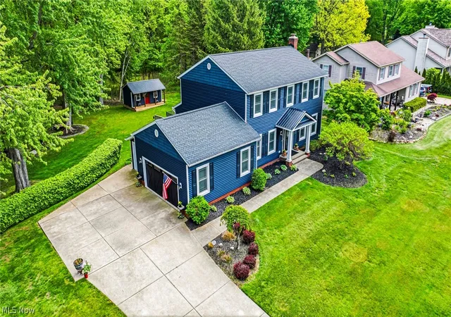 2nd image of 2087 Chimney Ridge Dr, Madison, OH 44057 | MLS# 5209201