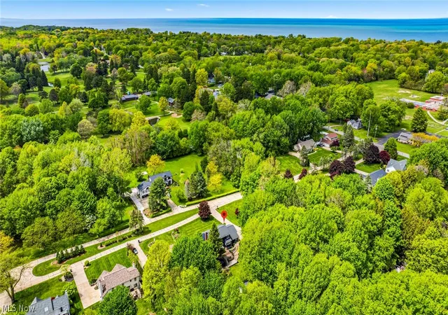 5th image of 2087 Chimney Ridge Dr, Madison, OH 44057 | MLS# 5209201