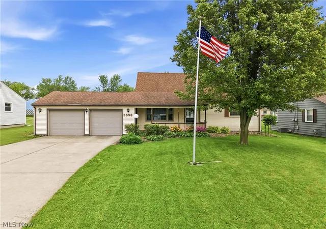1st image of 3898 New Rd, Austintown, OH 44515 | MLS# 5208244