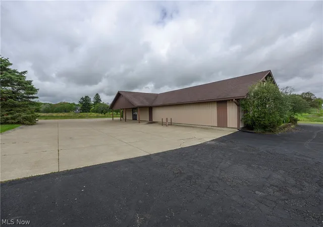 Photo 1 of Single family home for sale at 2587 Alabama Ave SW, Dalton, OH 44618 | MLS# 5208940 | Listing updated on 2026-08-14