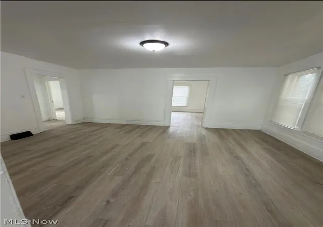 3rd image of 767 E 105Th St, Cleveland, OH 44108 | MLS# 5209574