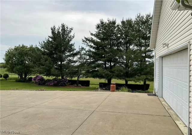 Homes for sale in Navarre, OH | 4325 Kemary Ave Sw, Navarre, OH 44662 | MLS# 5209764