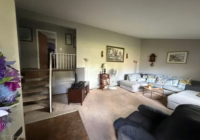 3rd image of 4463 Nantucket Dr, Youngstown, OH 44515 | MLS# 5209819