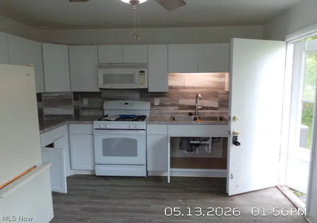 2nd image of 1215 E Farwell St, Sandusky, OH 44870 | MLS# 5209901