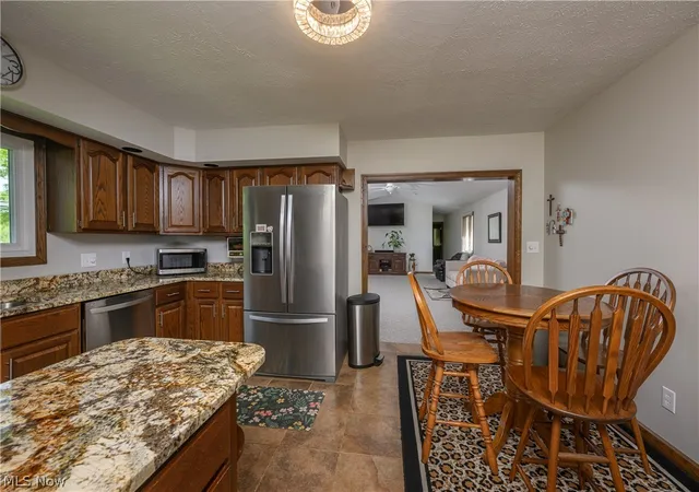 Photo 4 of Single family home for sale at 2677 Summit Rd, Copley, OH 44321 | MLS# 5209719 | Listing updated on 2026-06-16