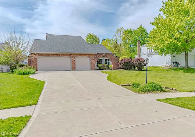 Photo 2 of Single family home for sale at 16461 S Red Rock Dr, Strongsville, OH 44136 | MLS# 5209862 | Listing updated on 2026-07-16
