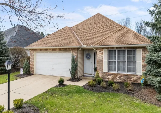 3rd image of 16406 Logan Ct, Strongsville, OH 44136