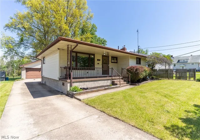 4th image of 640 Tenney Ave, Campbell, OH 44405 | MLS# 5209974
