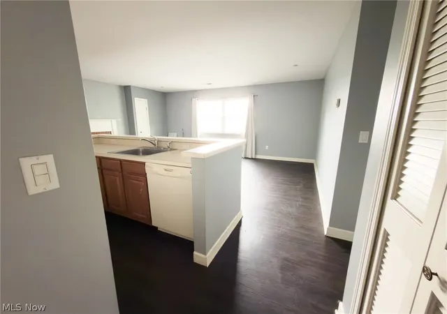 3rd image of 2885 Pease Dr #309, Rocky River, OH 44116 | MLS# 5209987