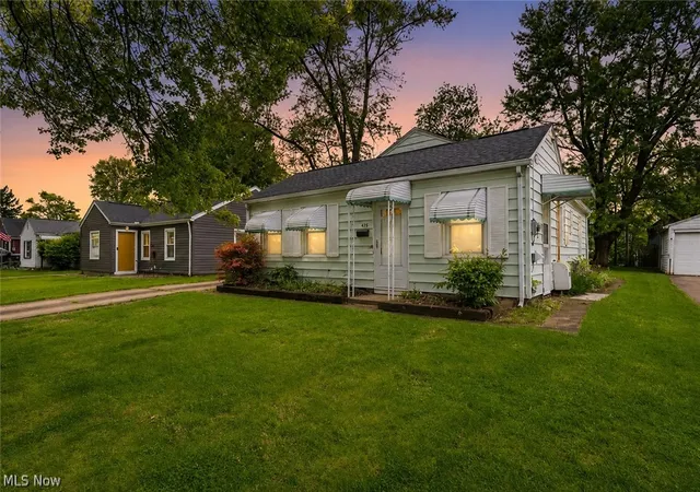 Homes for sale in Massillon, OH | 485 Grosvenor Ave Nw, Massillon, OH 44647 | MLS# 5209979