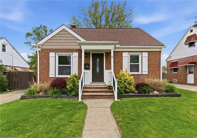 Photo 1 of Single family home for sale at 325 E 326th Street, Willowick, OH 44095 | MLS# 5209581 | Listing updated on 2026-05-26