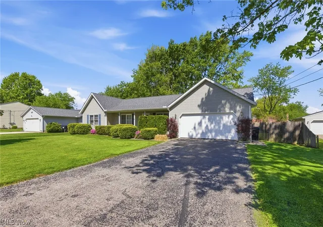2nd image of 70 Florence Ave, Painesville Twp, OH 44077 | MLS# 5209033