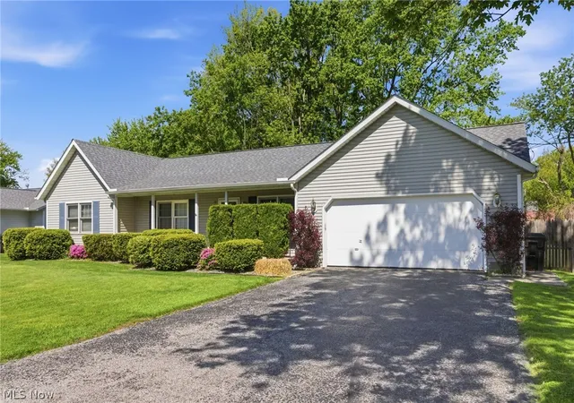 3rd image of 70 Florence Ave, Painesville Twp, OH 44077 | MLS# 5209033