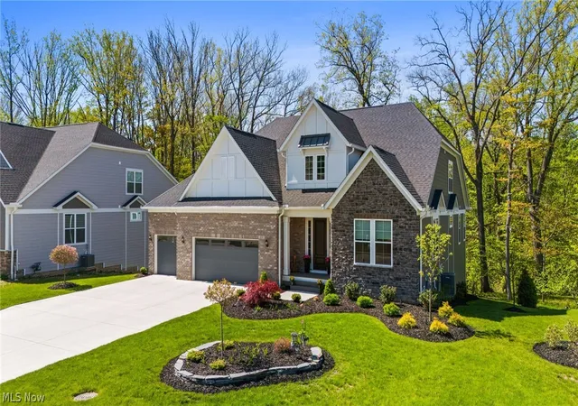 3rd image of 233 Lake Balaton Dr, Orange, OH 44128 | MLS# 5202344