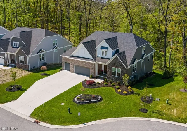 4th image of 233 Lake Balaton Dr, Orange, OH 44128 | MLS# 5202344