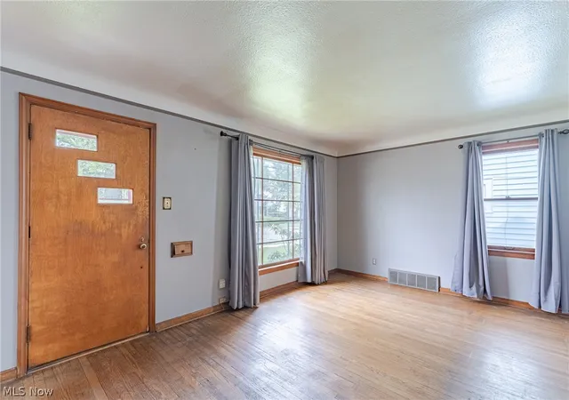 Photo 3 of Single family home for sale at 11104 Mccracken Rd, Cleveland, OH 44125 | MLS# 5209364 | Listing updated on 2026-05-14