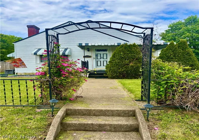 3rd image of 806 Elder St, Parkersburg, WV 26101 | MLS# 5210207