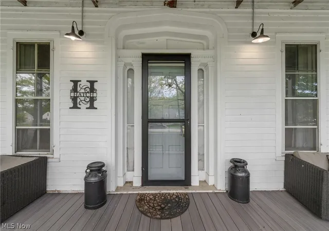 Photo 2 of Single family home for sale at 33932 Roberts Rd, Eastlake, OH 44095 | MLS# 5209163 | Listing updated on 2026-07-17