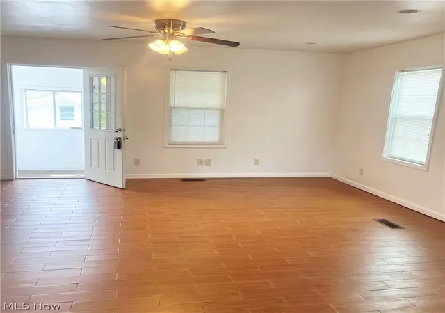 Photo 4 of House for sale at 901 & 903 Lenore St, Parkersburg, WV 26101 | MLS# 5210311 | Listing updated on 2026-10-02