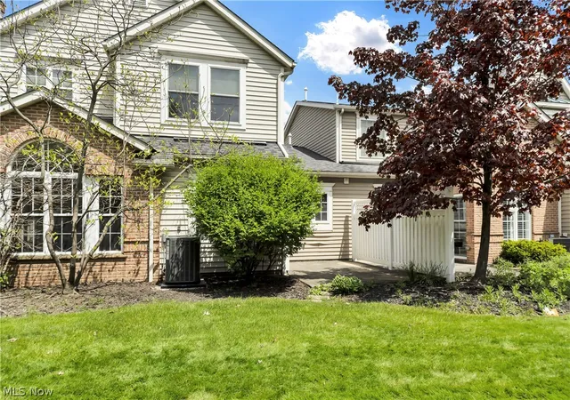 32nd image of 460 Hollyhock Ct, Cleveland, OH 44124 | MLS# 5209967