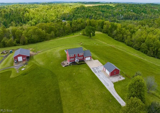 Homes for sale in Frazeysburg, OH | 6805 Old Stagecoach Rd, Frazeysburg, OH 43822 | MLS# 5210356