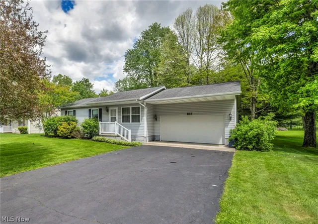 Homes for sale in Newton Falls, OH | 513 Russell St, Newton Falls, OH 44444 | MLS# 5204064