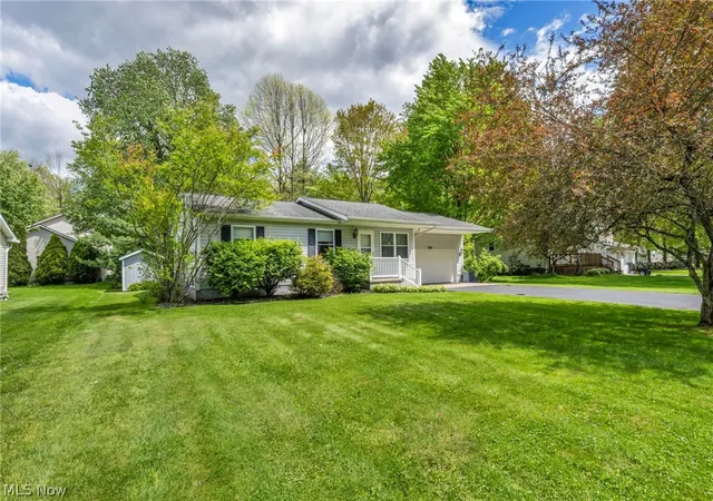 Homes for sale in Newton Falls, OH | 513 Russell St, Newton Falls, OH 44444 | MLS# 5204064