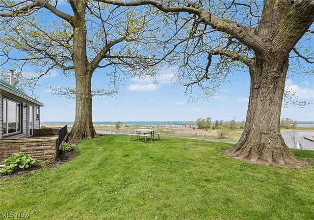 3rd image of 298 Park Ave, Conneaut, OH 44030 | MLS# 5210253
