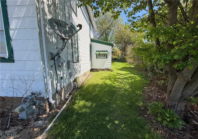 Homes for sale in East Liverpool, OH | 818 Riverview St, East Liverpool, OH 43920 | MLS# 5210169