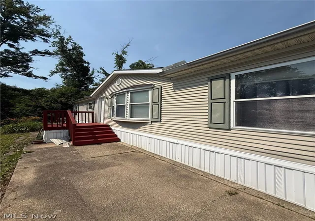 1st image of 6476 Linda Ln, Ravenna, OH 44266 | MLS# 5210486