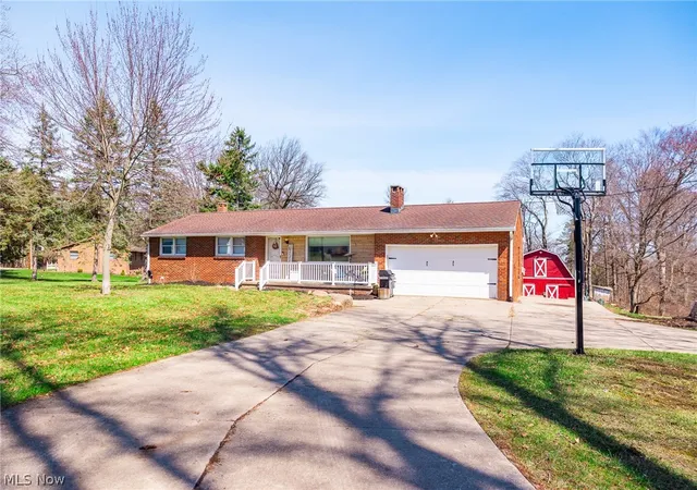 Homes for sale in Rittman, OH | 327 Briarhill Dr, Rittman, OH 44270 | MLS# 5209169