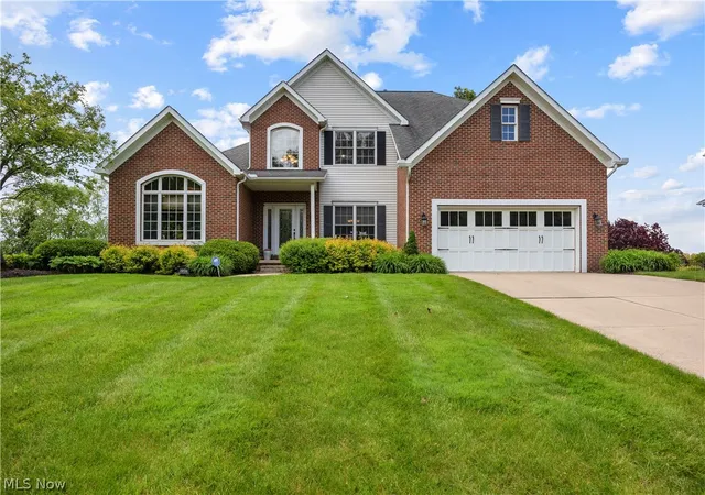 Homes for sale in Uniontown, OH | 1056 Brigantine Ave, Uniontown, OH 44685 | MLS# 5210268