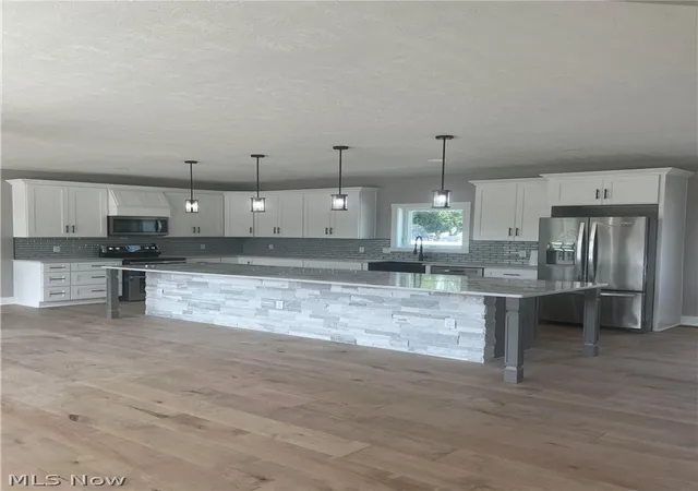 Homes for sale in Marblehead, OH | 10556 E Bayshore Rd, Marblehead, OH 43440