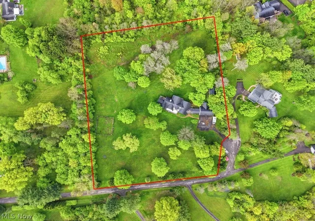 Photo 1 of Single family home for sale at 7151 Cabot Ln, Chagrin Falls, OH 44022 | MLS# 5210562 | Listing updated on 2026-09-01