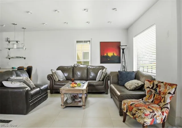 Photo 3 of Single family home for sale at 141 Austin Ave Nw, Warren, OH 44485 | MLS# 5210528 | Listing updated on 2026-09-23