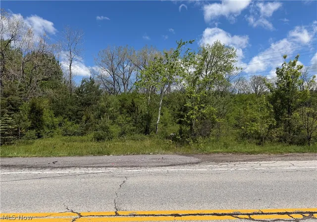 1st image of 1055 W Edgerton Rd, Broadview Heights, OH 44147 | MLS# 5210052