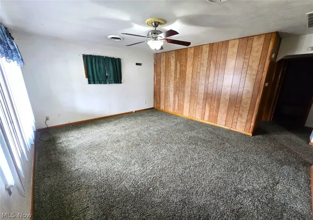 Homes for sale in Parkersburg, WV | 2411 Fairfax St, Parkersburg, WV 26101 | MLS# 5209534