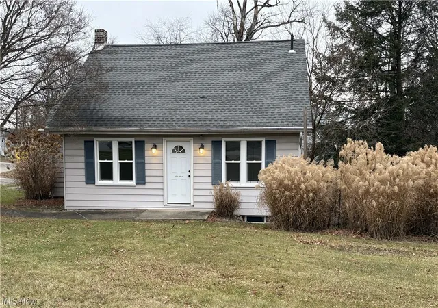 1st image of 4258 Mahoning Ave, Youngstown, OH 44515 | MLS# 5210565