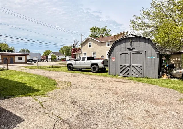 Homes for sale in Lorain, OH | 3345 Elyria Ave, Lorain, OH 44055 | MLS# 5210643