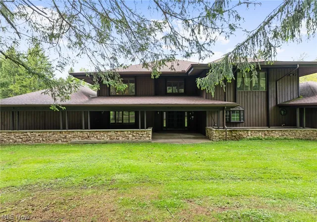Photo 1 of Single family home for sale at 9940 Chardon Rd, Chardon, OH 44024 | MLS# 5208969 | Listing updated on 2026-05-18